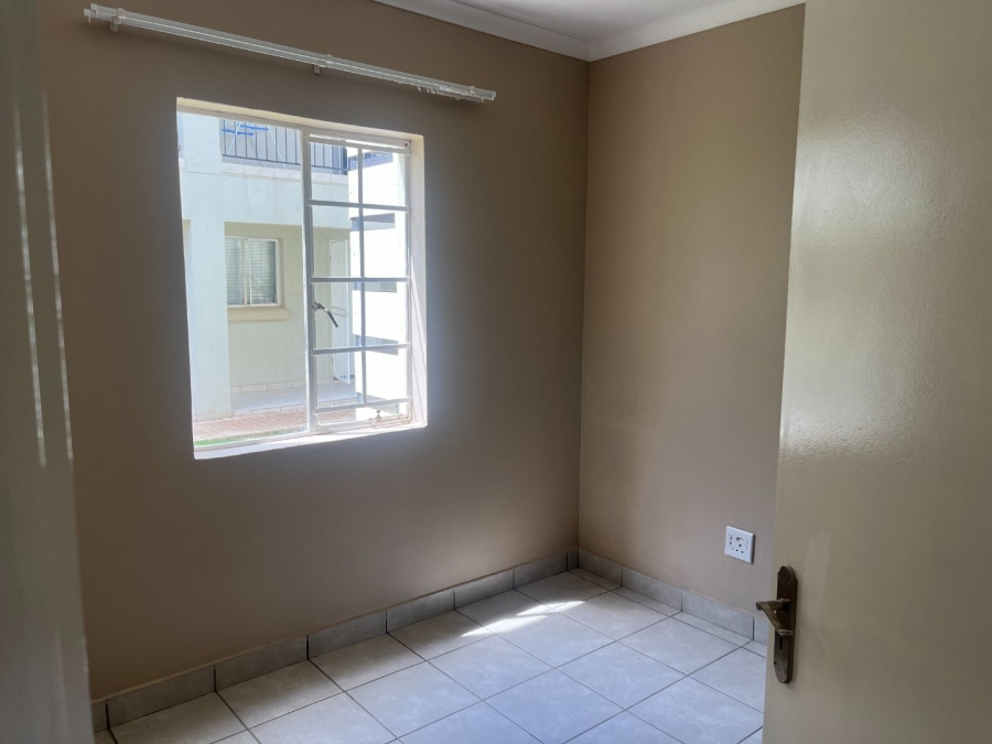 2 Bedroom Property for Sale in Van Der Hoff Park North West